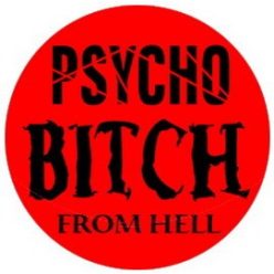 PSYCHO BITCH (jelvény, 2,5 cm)