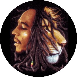 BOB MARLEY: Lion (jelvény, 2,5 cm)