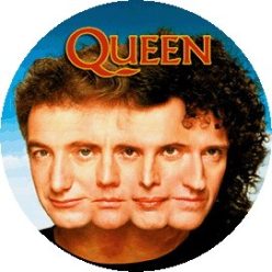 QUEEN: Faces (jelvény, 2,5 cm)