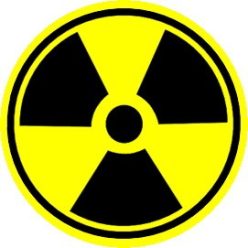 RADIOACTIV (jelvény, 2,5 cm)