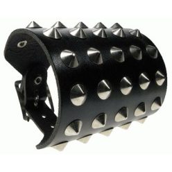 5 soros, bőr csuklószorító, kúp szegecs