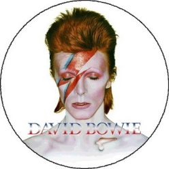 DAVID BOWIE: Aladdin Sane (big badge, 3.7 cm) 