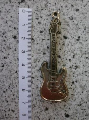 GITÁR Fender (medál)