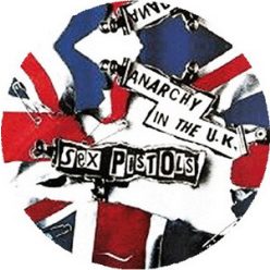 SEX PISTOLS: Anarchy In The U.K. (nagy jelvény, 3,7 cm)